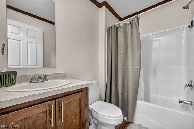 285 Westwoods, Amherst, OH 44001