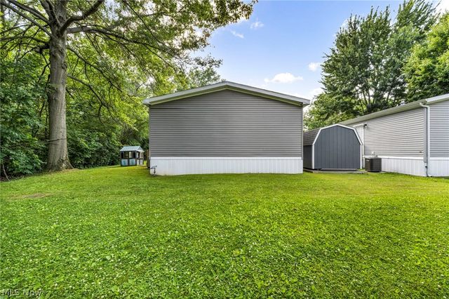 285 Westwoods, Amherst, OH 44001