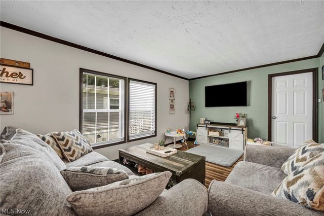 285 Westwoods, Amherst, OH 44001