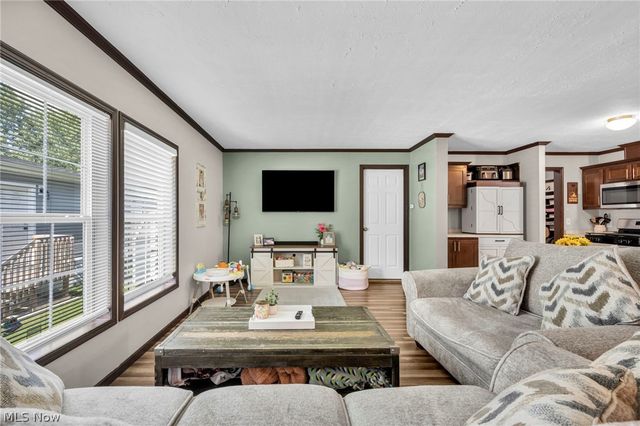 285 Westwoods, Amherst, OH 44001