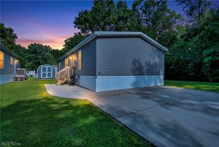 285 Westwoods, Amherst, OH 44001