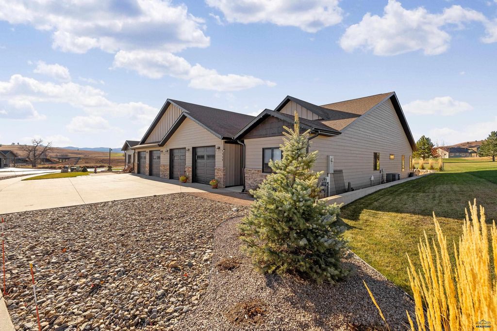 7928 DUKE PARKWAY, Spearfish, SD 57783