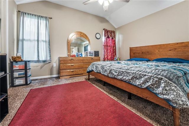 12704 Applewood Drive, Grandview, MO 64030
