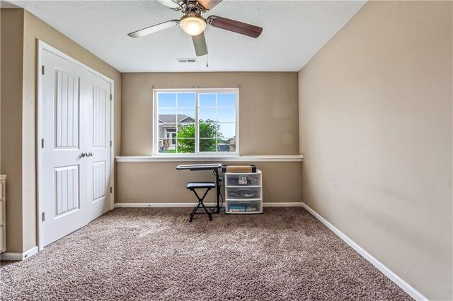 12704 Applewood Drive, Grandview, MO 64030