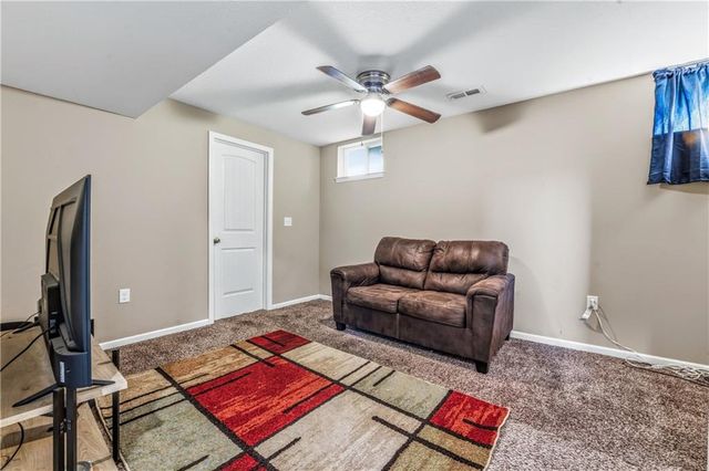 12704 Applewood Drive, Grandview, MO 64030