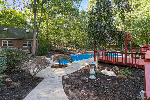 24 Kastal Drive, Ridge, NY 11961