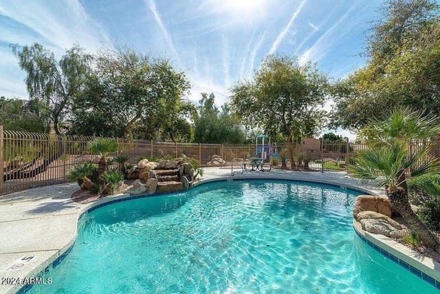 3332 N SUNAIRE, Mesa, AZ 85215