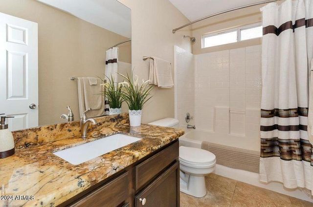 3332 N SUNAIRE, Mesa, AZ 85215