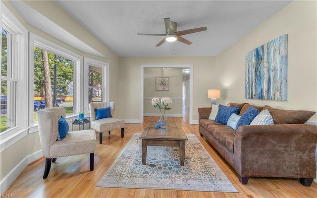 1625 Hydenwood CRES, Chesapeake, VA 23321