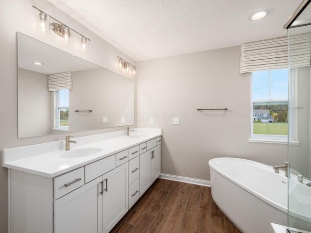 10715 Pearl Creek Drive, Plain City, OH 43064