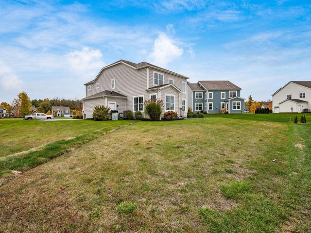 10715 Pearl Creek Drive, Plain City, OH 43064
