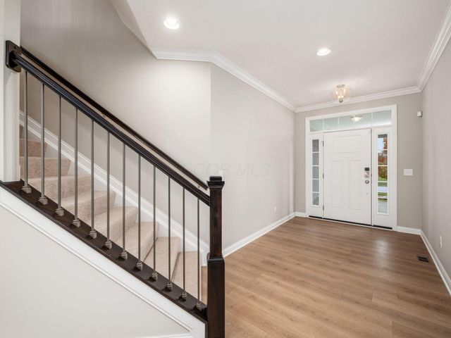 10715 Pearl Creek Drive, Plain City, OH 43064