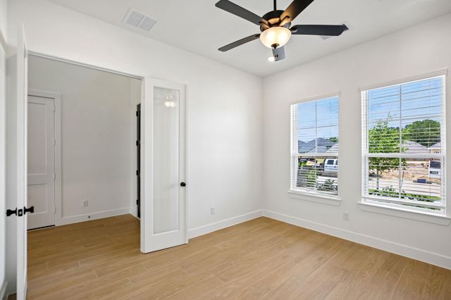 28810 Crockett Gardens Drive, New Caney, TX 77357