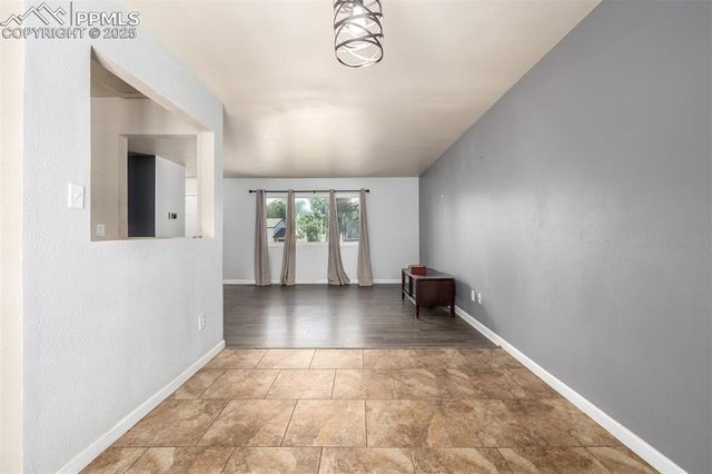 1945 Mineola Street, Colorado Springs, CO 80915