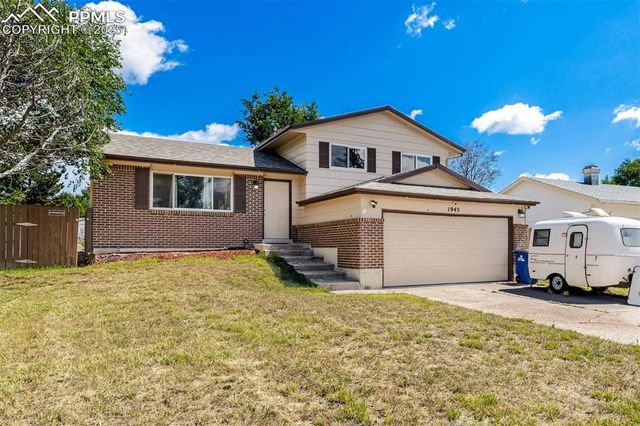 1945 Mineola Street, Colorado Springs, CO 80915