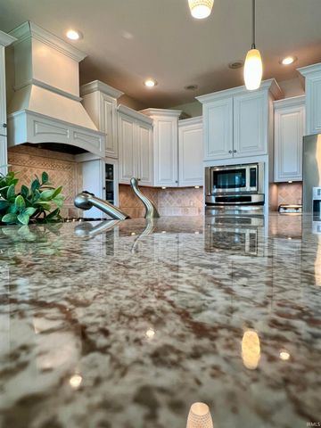 1620 Colonial Drive, Rochester, IN 46975