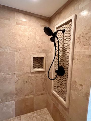 1620 Colonial Drive, Rochester, IN 46975