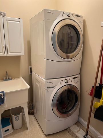 1620 Colonial Drive, Rochester, IN 46975