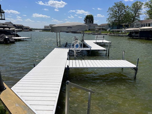 1620 Colonial Drive, Rochester, IN 46975