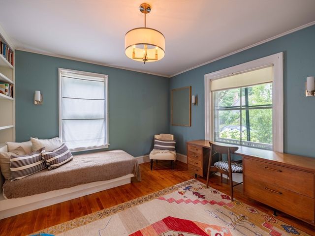 17 Stilson Avenue, Northampton, MA 01062