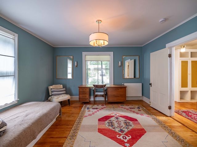 17 Stilson Avenue, Northampton, MA 01062