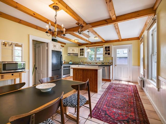 17 Stilson Avenue, Northampton, MA 01062