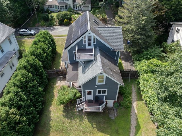 17 Stilson Avenue, Northampton, MA 01062