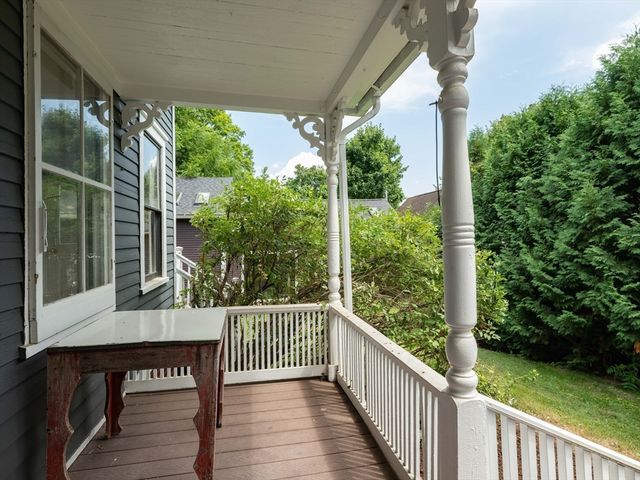 17 Stilson Avenue, Northampton, MA 01062