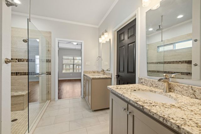 609A W 7th ST, Taylor, TX 76574