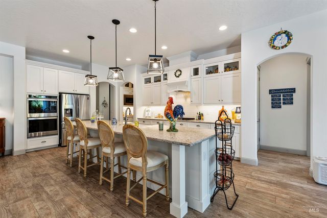5853 W Venetian Dr, Eagle, ID 83616