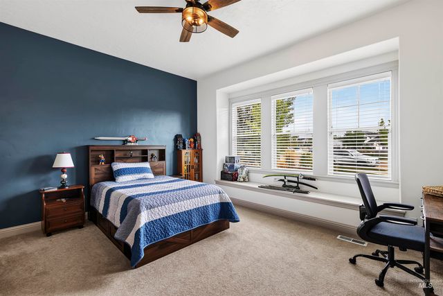 5853 W Venetian Dr, Eagle, ID 83616