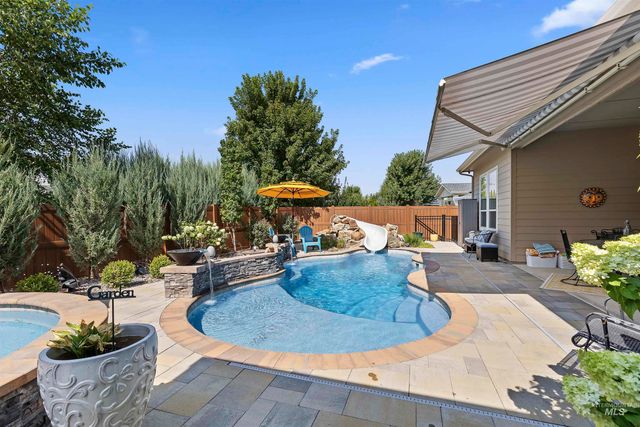 5853 W Venetian Dr, Eagle, ID 83616