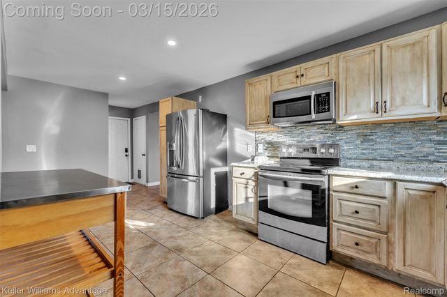 36419 Avondale Street, Westland, MI 48186