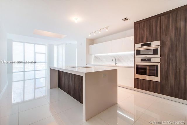 851 NE 1st Avenue 3601, Miami, FL 33132