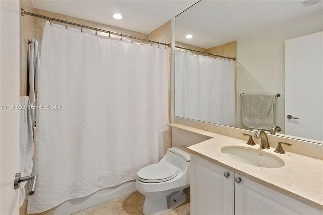 749 CRANDON BL 411, Key Biscayne, FL 33149