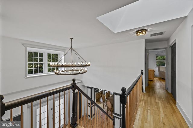 8 ASHTON DR, Voorhees, NJ 08043