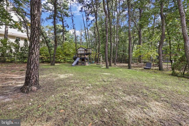 8 ASHTON DR, Voorhees, NJ 08043