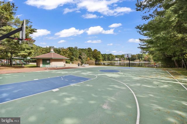 8 ASHTON DR, Voorhees, NJ 08043