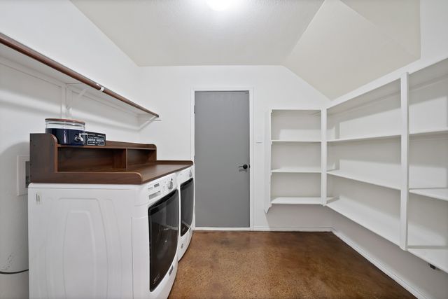 1015 Crow Court, Dallas, TX 75051