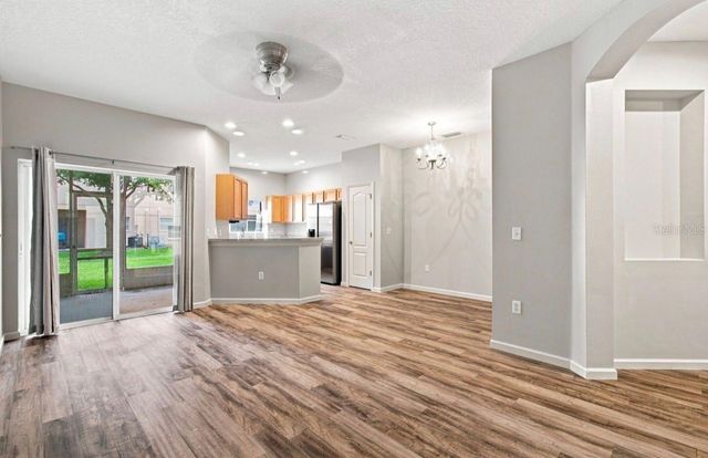 9904 VENETIAN RIVER WAY, Tampa, FL 33619