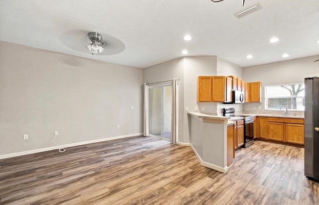 9904 VENETIAN RIVER WAY, Tampa, FL 33619