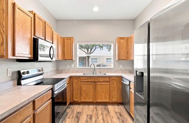 9904 VENETIAN RIVER WAY, Tampa, FL 33619