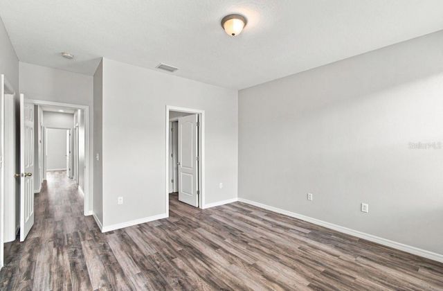 9904 VENETIAN RIVER WAY, Tampa, FL 33619