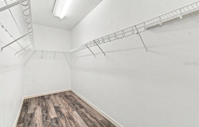 9904 VENETIAN RIVER WAY, Tampa, FL 33619