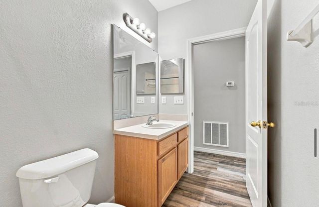 9904 VENETIAN RIVER WAY, Tampa, FL 33619