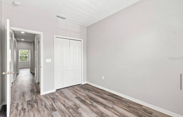 9904 VENETIAN RIVER WAY, Tampa, FL 33619