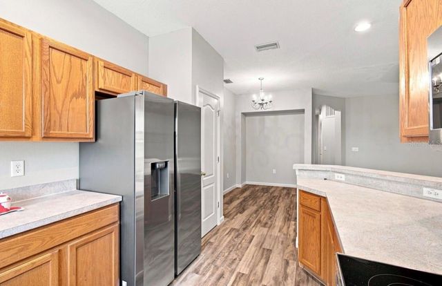 9904 VENETIAN RIVER WAY, Tampa, FL 33619
