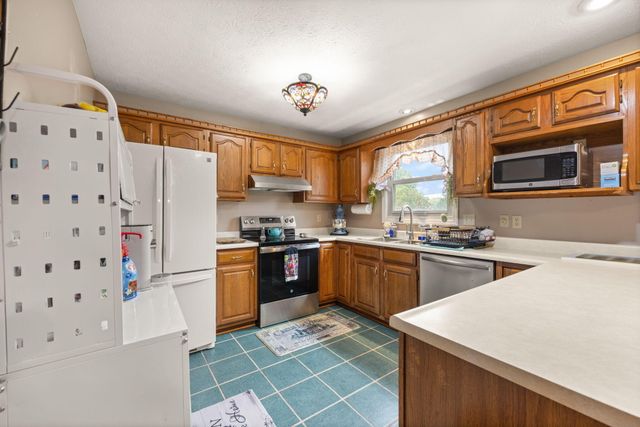 212 Bay Meadows Drive, Richmond, KY 40475