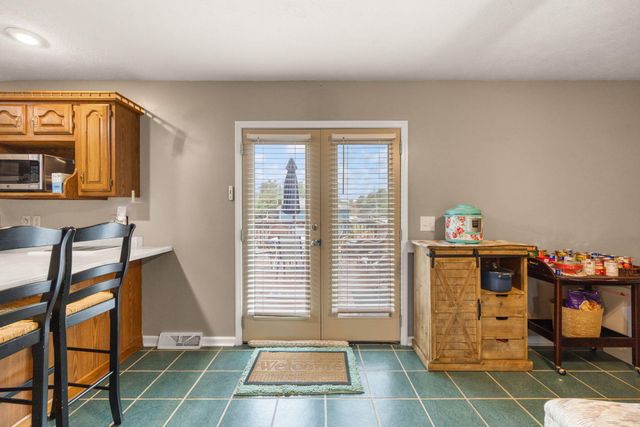 212 Bay Meadows Drive, Richmond, KY 40475