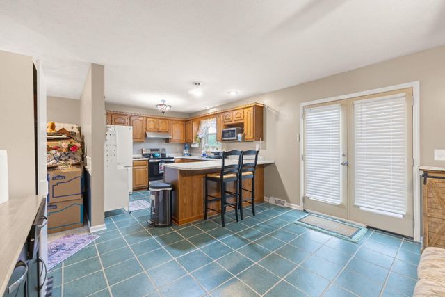 212 Bay Meadows Drive, Richmond, KY 40475
